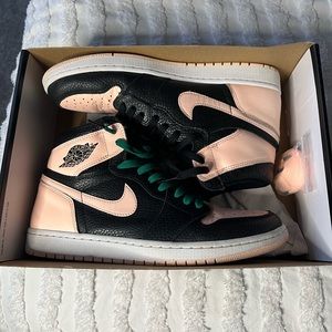 Jordan 1 retro high- Black crimson tint